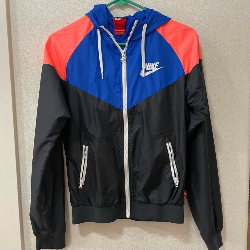 Nike Zip Up Windbreaker Sports Jacket